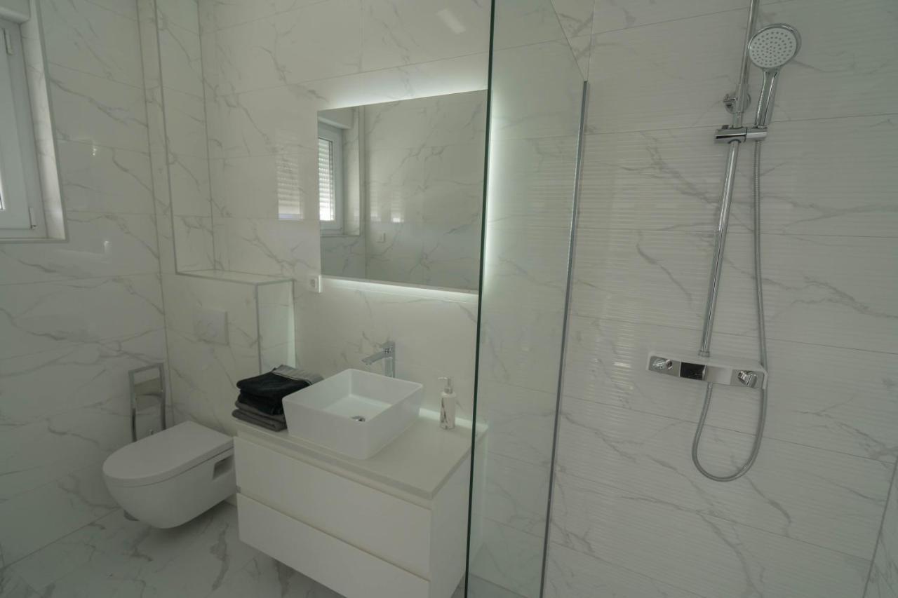 Villa Lukrecia, Luxury Villa In Imotski-Makarska Donji Prolozac Bagian luar foto