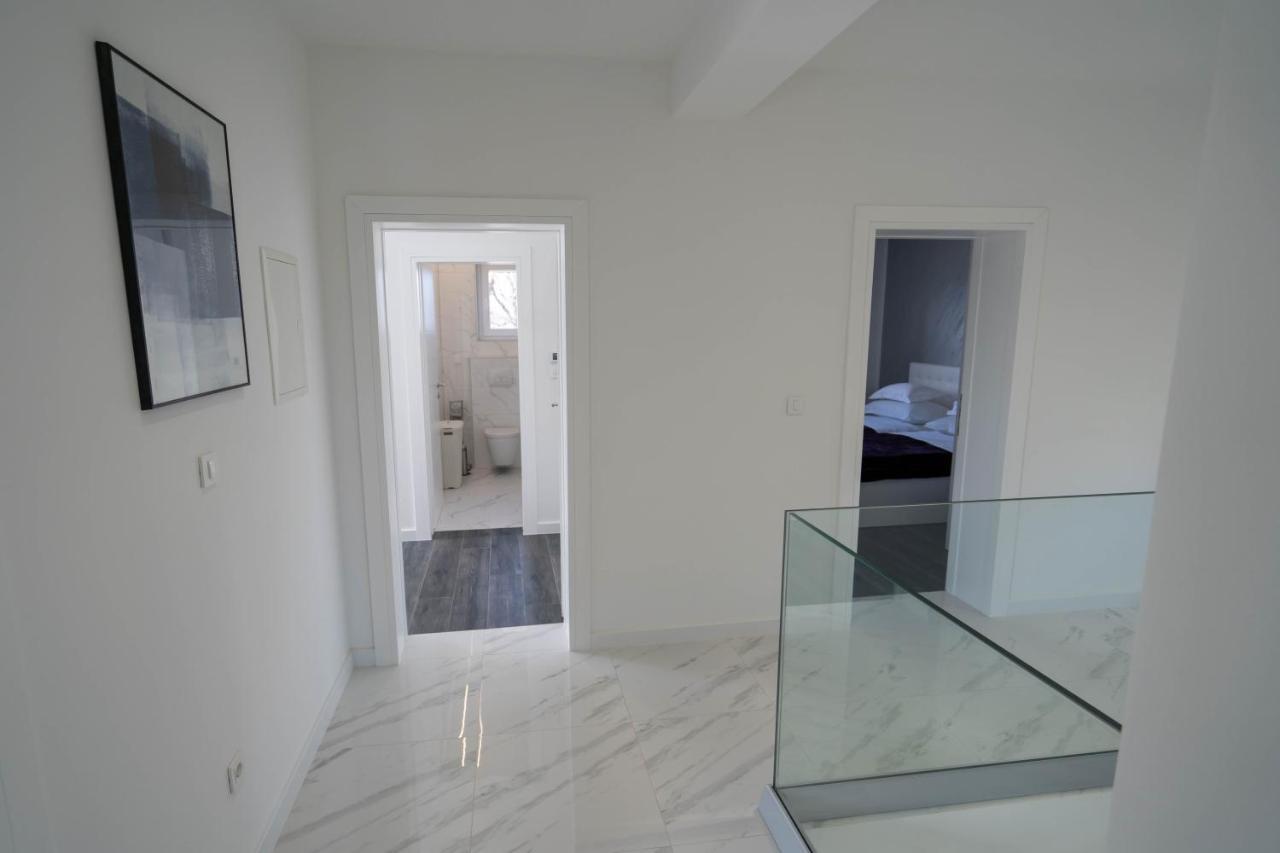 Villa Lukrecia, Luxury Villa In Imotski-Makarska Donji Prolozac Bagian luar foto