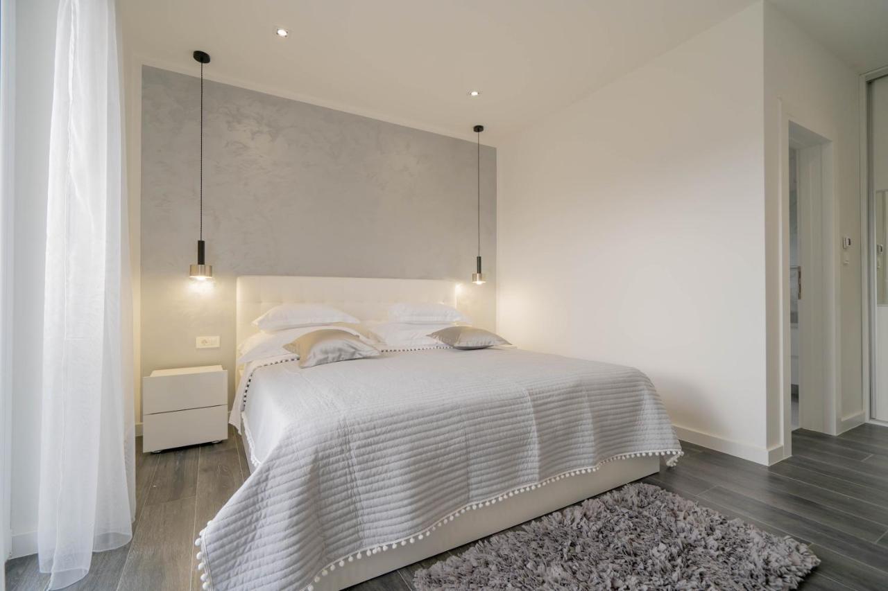 Villa Lukrecia, Luxury Villa In Imotski-Makarska Donji Prolozac Bagian luar foto