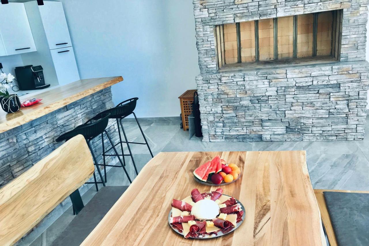 Villa Lukrecia, Luxury Villa In Imotski-Makarska Donji Prolozac Bagian luar foto